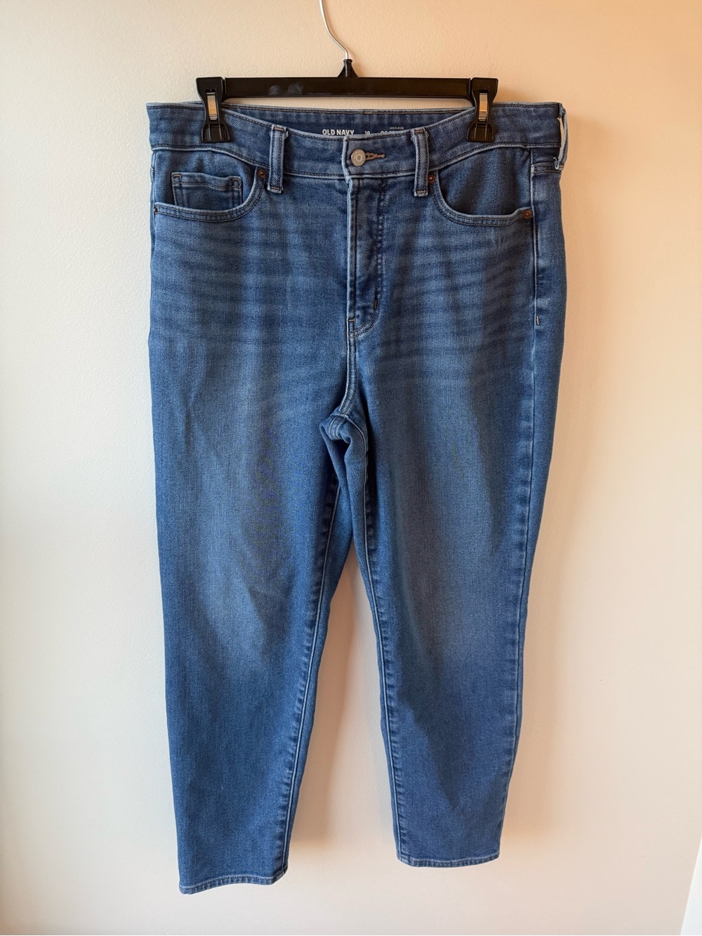 Old Navy Women's High-Rise Jeans in Medium Blue Wash